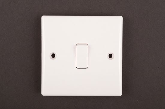 Dencon-Slimline-10A-1G-2way-Switch-to-BS3676