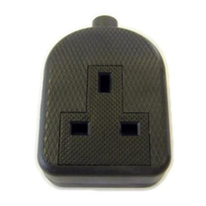 Dencon-13A-Rubber-Trailing-Socket-Black-to-BS1363A