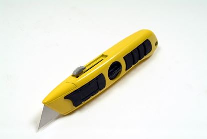 Worldwide-Retractable-Trimming-Knife
