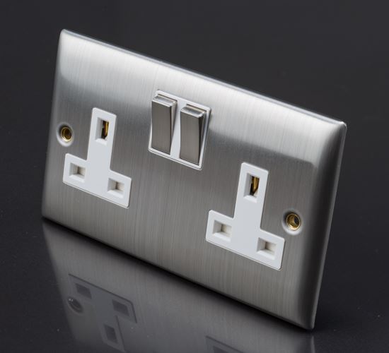 Lyvia-Venetian-Switch-Socket-13A-2-Gang