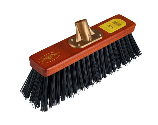 Groundsman-Heavy-Duty-Broom