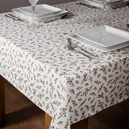 Premier-Holly-Berry-Tablecloth