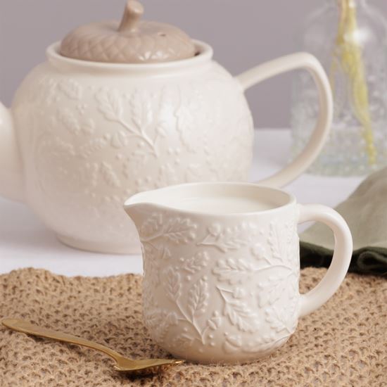 Price--Kensington-Acorn-Milk-Jug