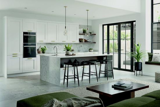 Chippendale-Shaker-Painted-Kitchen