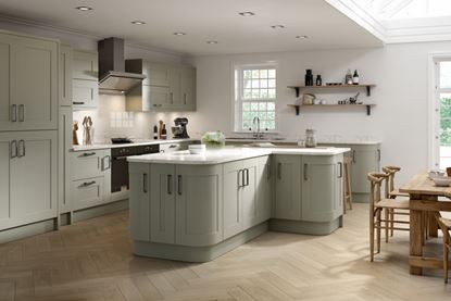Chippendale-Elegant-Paint-Kitchen