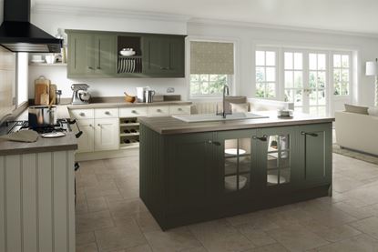 Chippendale-Edwardian-Painted-Kitchen