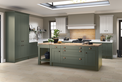 Chippendale-Nouveau-Painted-Kitchen