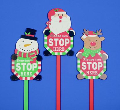 premier-wooden-santa-stop-here-sign