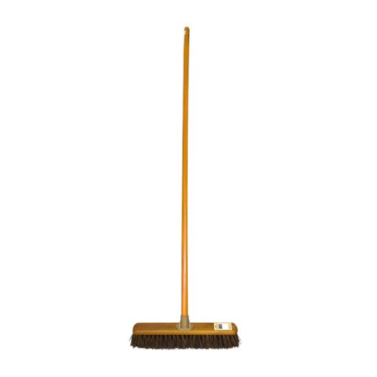 groundsman-stiff-bassine-fill-broom