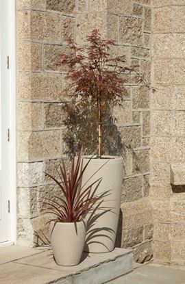 strata-amesbury-stone-effect-planter