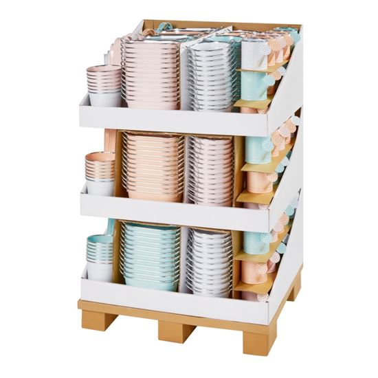 premier-pots-and-watering-can