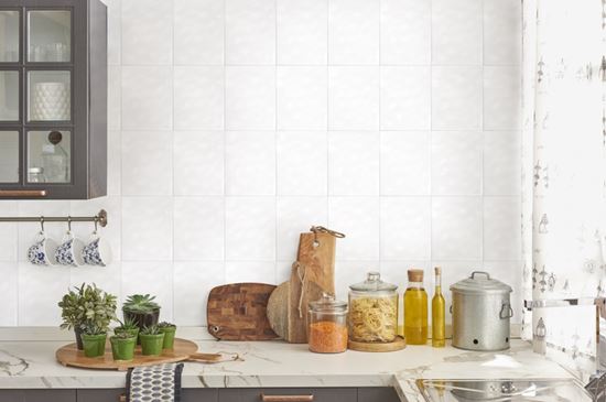 kai-gloss-bumpy-white-wall-tile