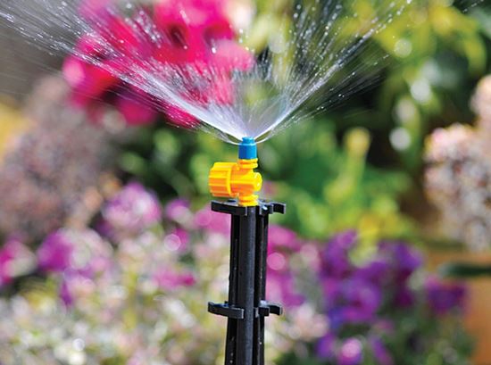 hozelock-180-degree-variable-adjustable-sprinkler