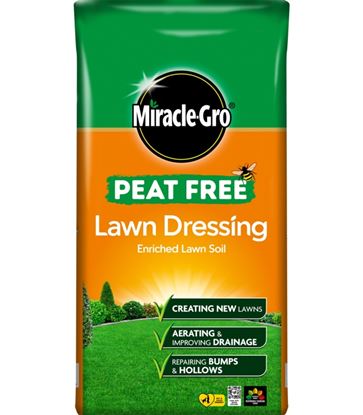 miracle-gro-peat-free-lawn-dressing