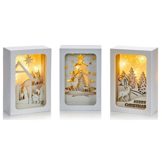 premier-diorama-with-christmas-scene