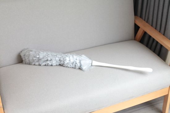 casa--casa-feather-duster-with-long-handle