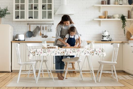 d-c-fix-whisper-flower-tablecloth