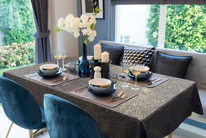 d-c-fix-monte-carlo-tablecloth---verduro-indigo