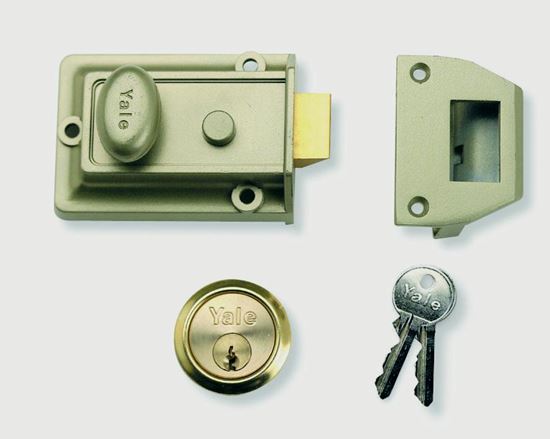 yale-traditional-nightlatch