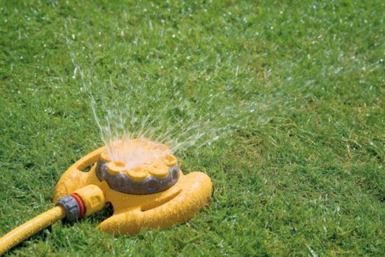 hozelock-vortex-multi-sprinkler